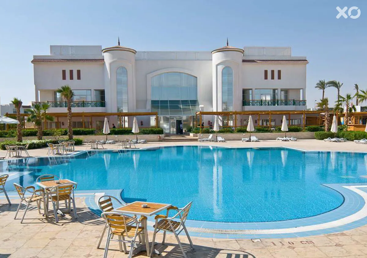 Ivy Cyrene Island Resort
