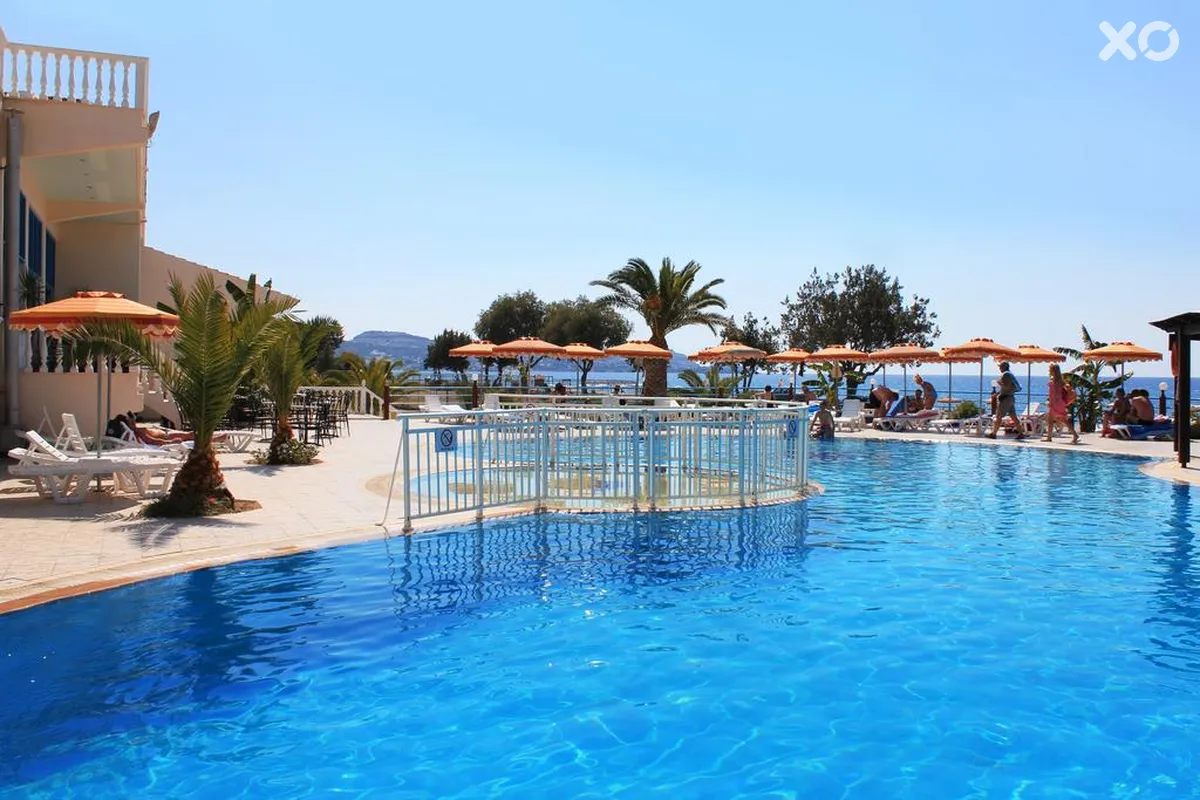 Kamari Beach Hotel