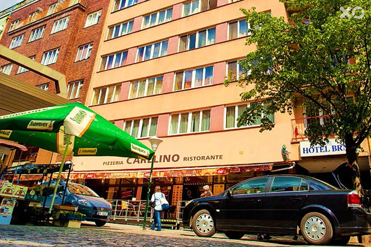 Charles Central Hotel