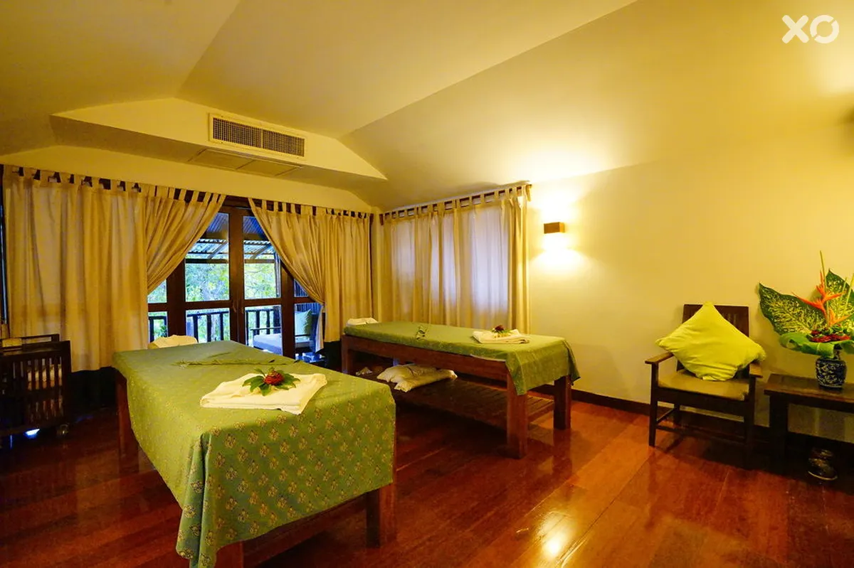 Aana Resort & Spa