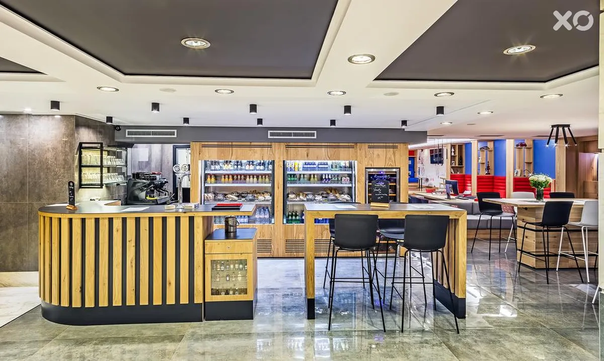 Alexandros Hotel