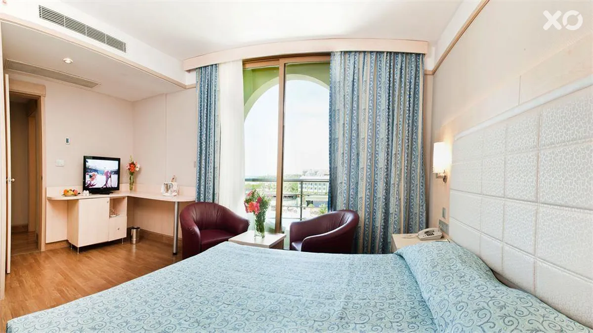 Vonresort Golden Coast Hotel