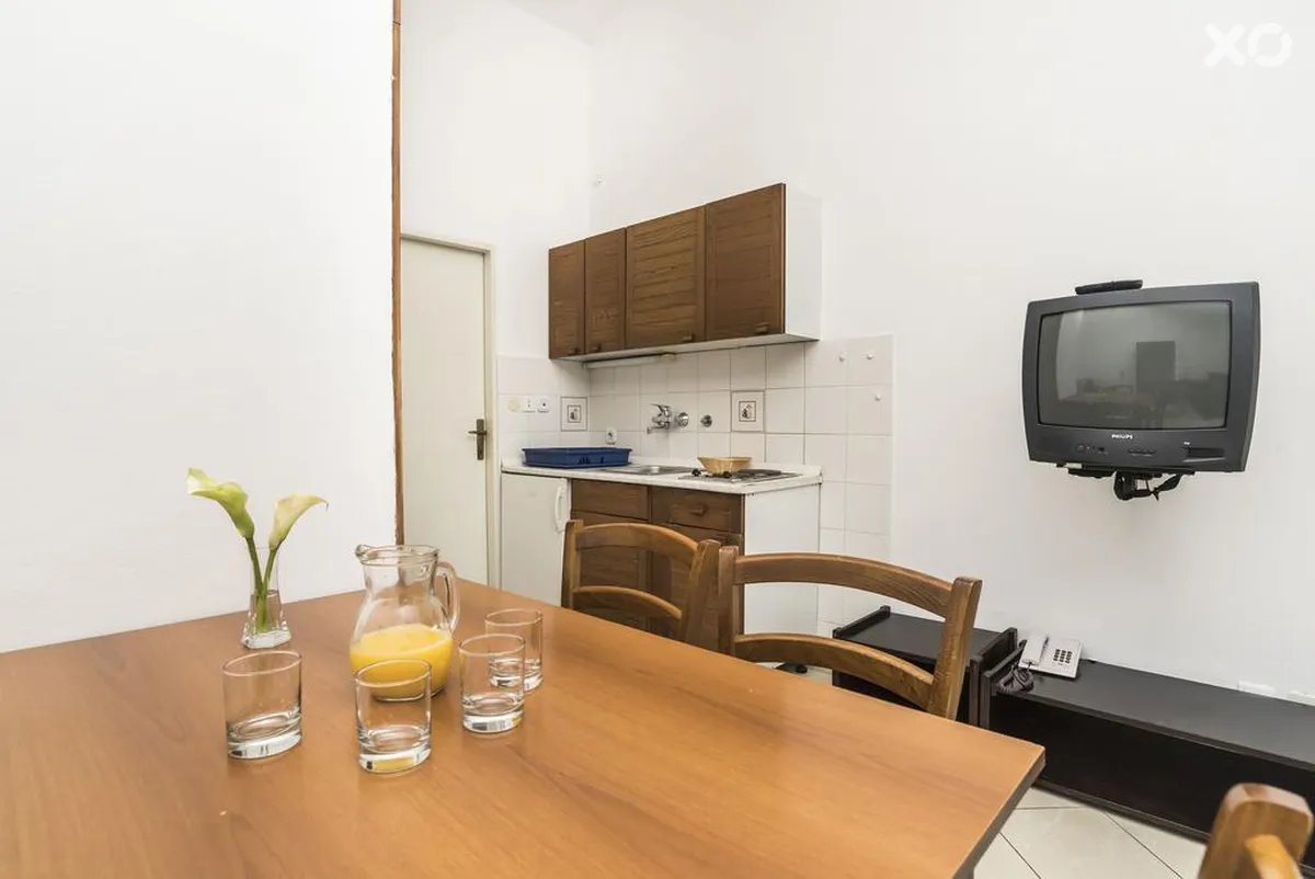 Kanegra Apartments