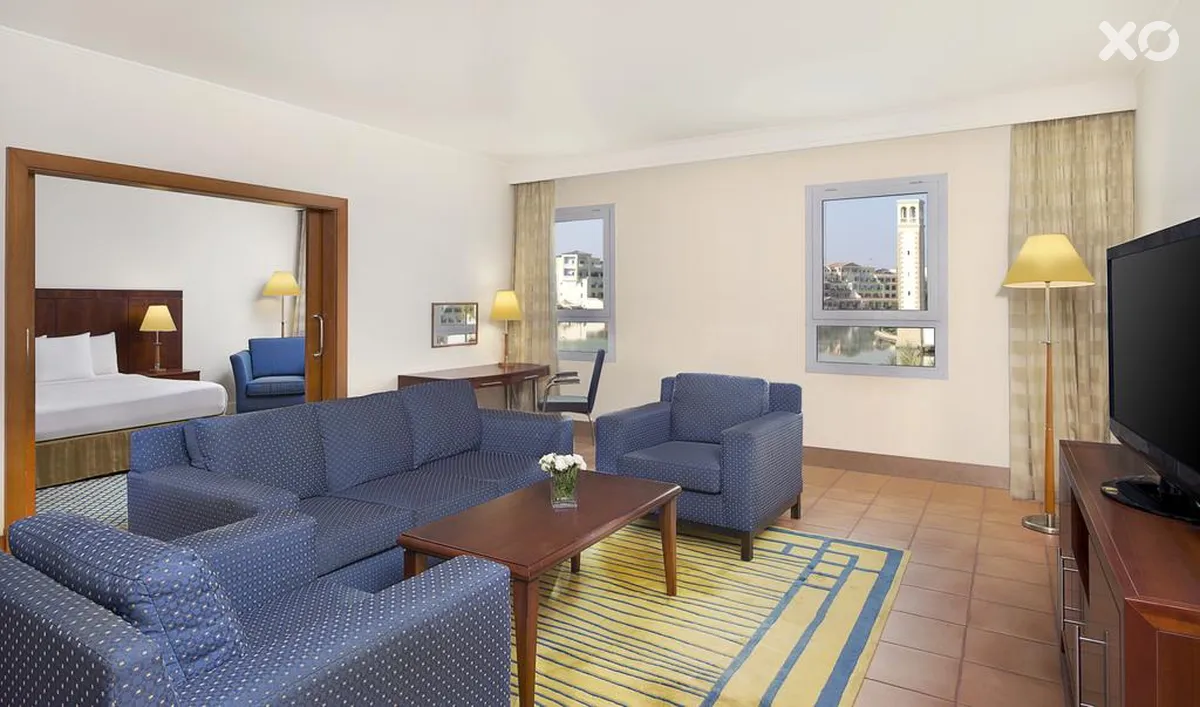 Copthorne Lakeview Hotel Dubai, Green Community