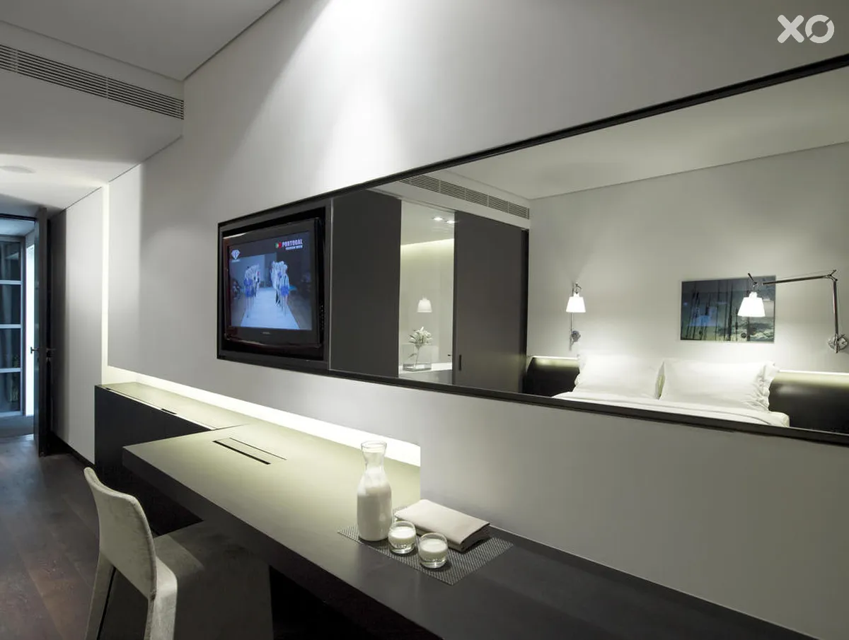 The Met Hotel