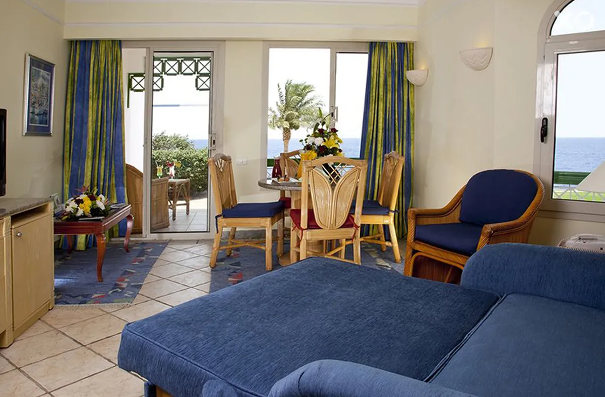 Coral Beach Resort Tiran