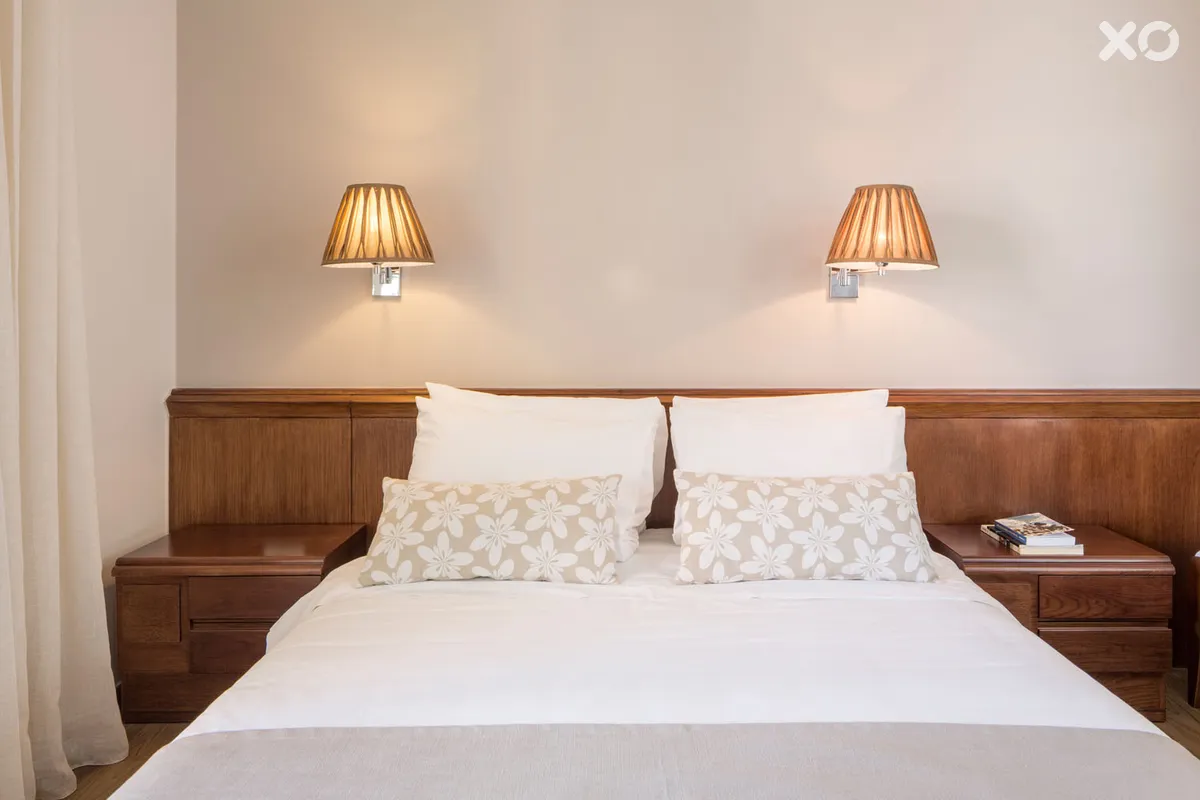 Avra City Hotel