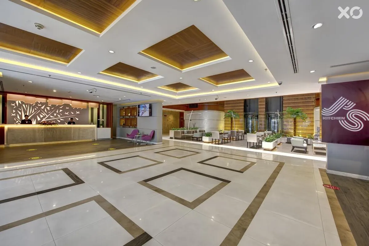 Howard Johnson Plaza by Wyndham Dubai Deira