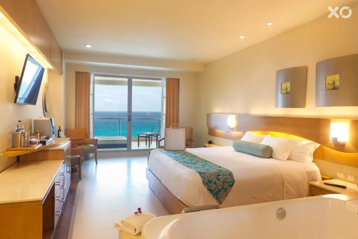 Beach Palace