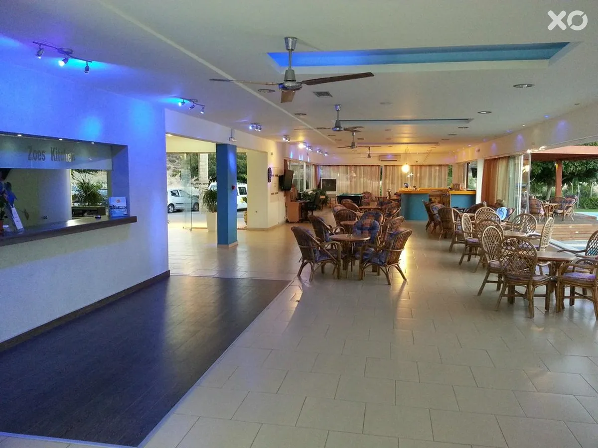 Zoes Hotel Studios