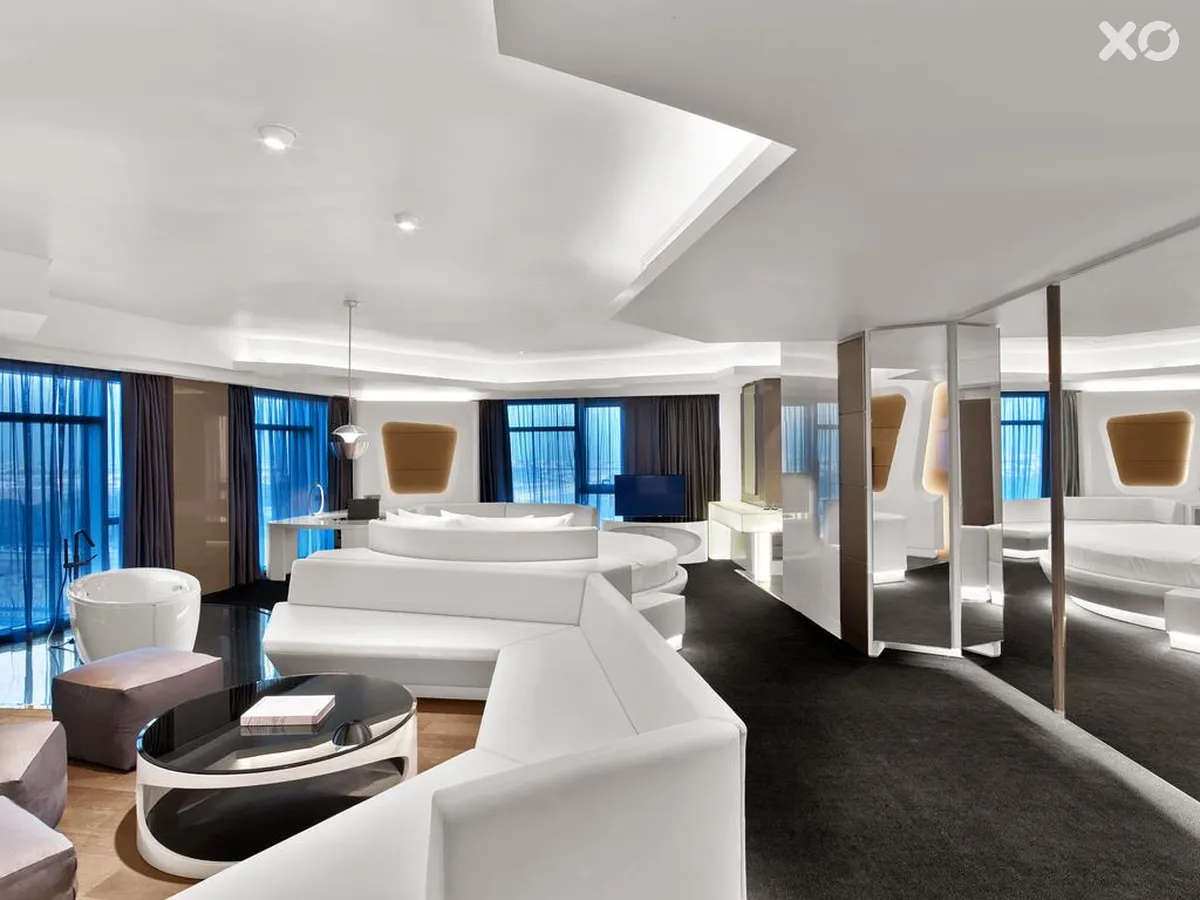 V Hotel Dubai Curio Collection by Hilton