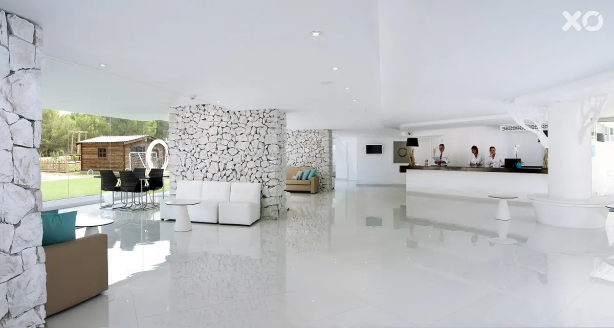 Fergus Style Cala Blanca Suites Hotel