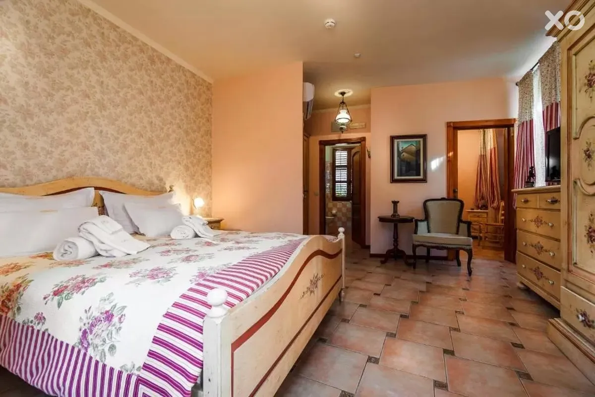 Monte Cristo Hotel