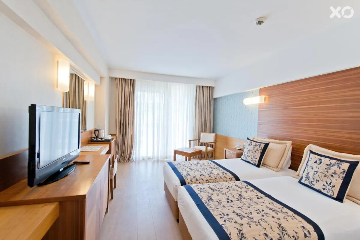 Trendy Side Beach Hotel