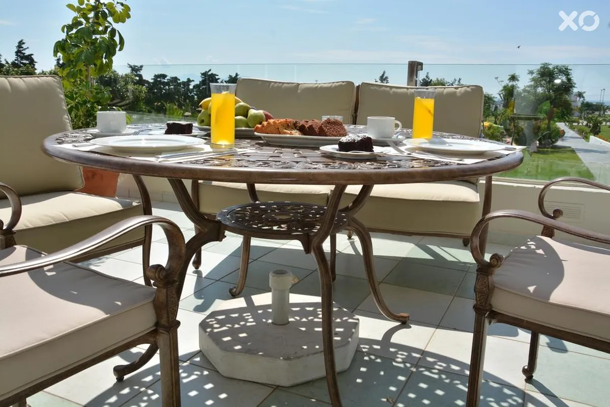 Sovereign Beach Hotel