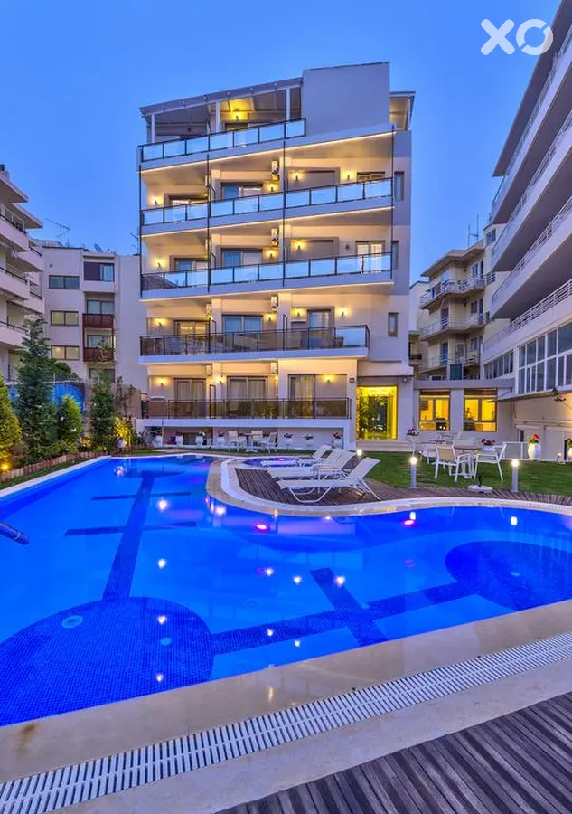 Leonidas Hotel & Apartments