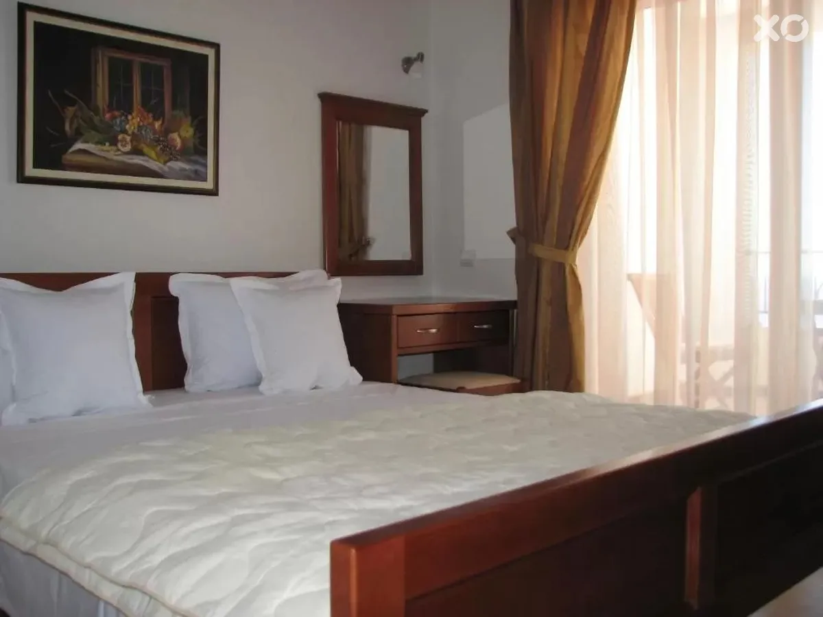 Leut Apartments