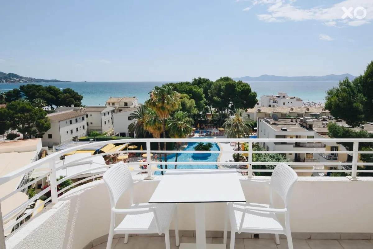 Ivory Playa Hotel