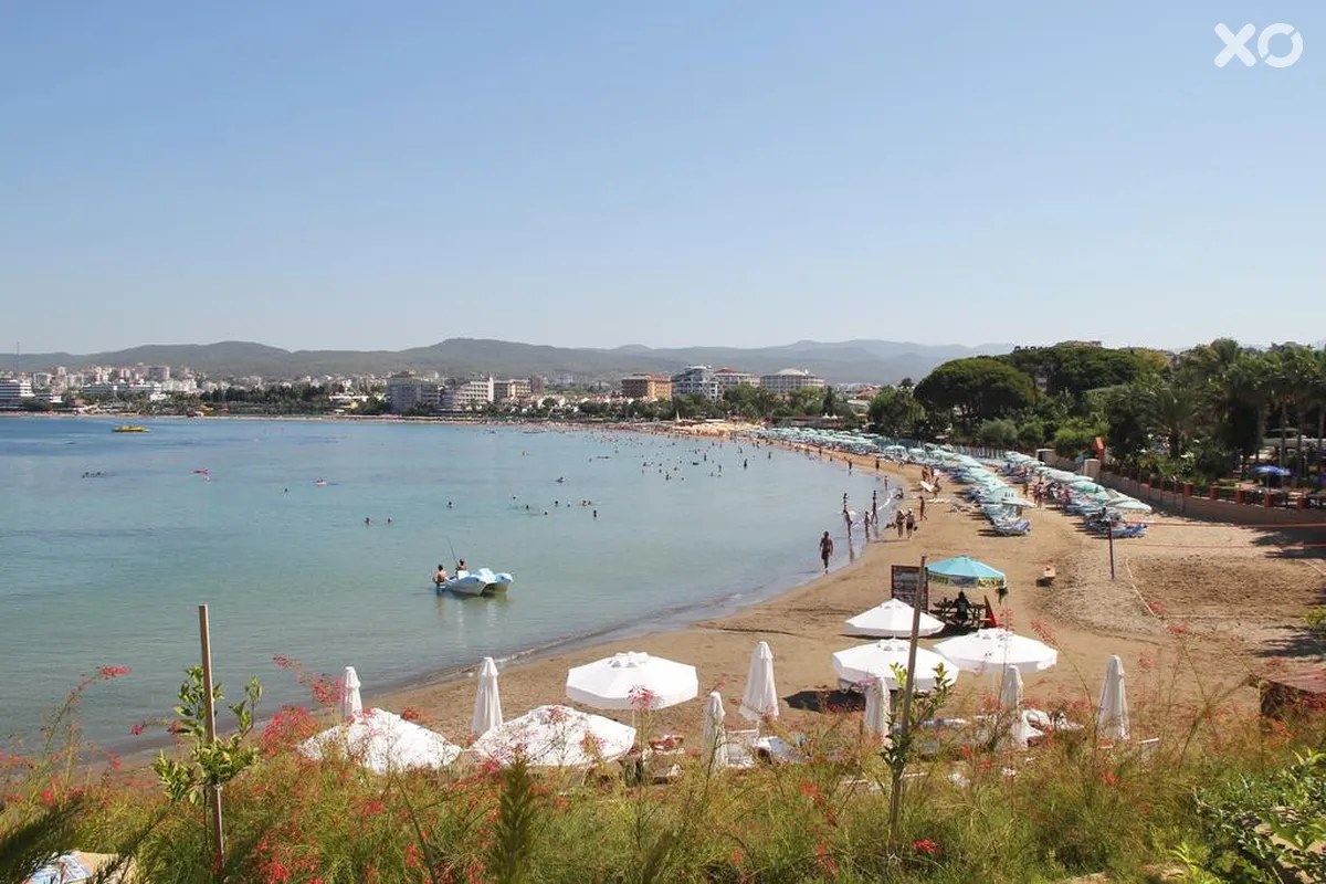 Gold Island Hotel