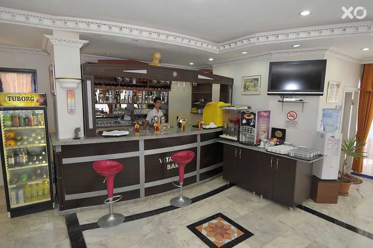 Eras Hotel