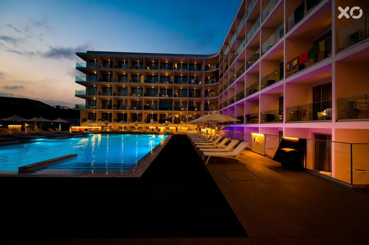 Eleana Hotel