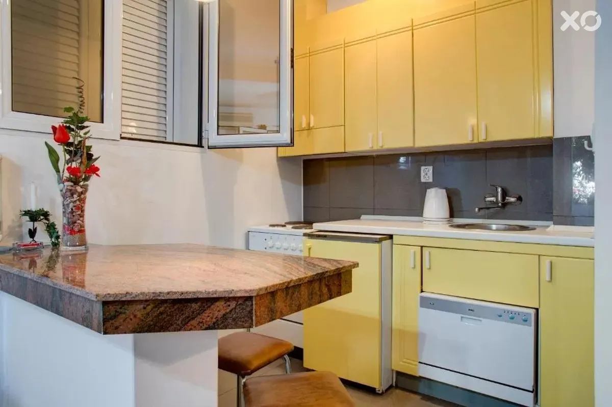 Sun Rose Apartments