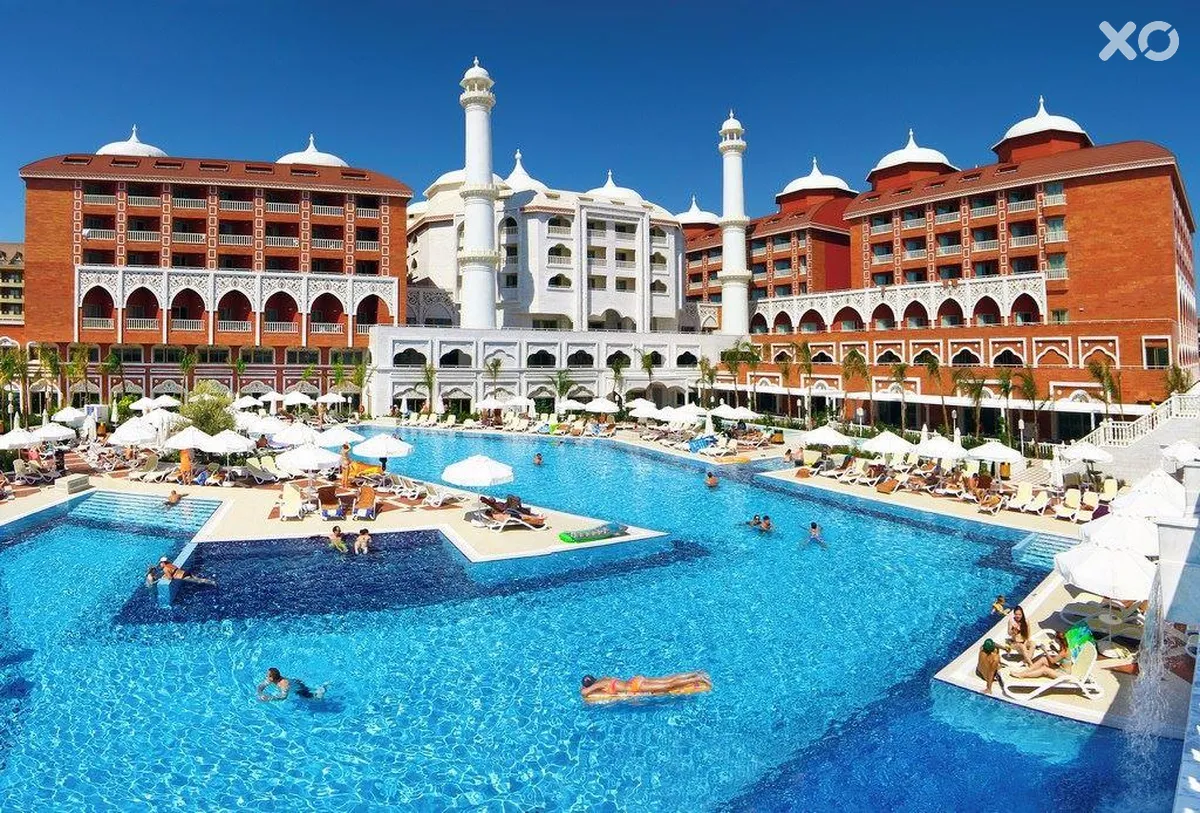 Royal Taj Mahal Hotel