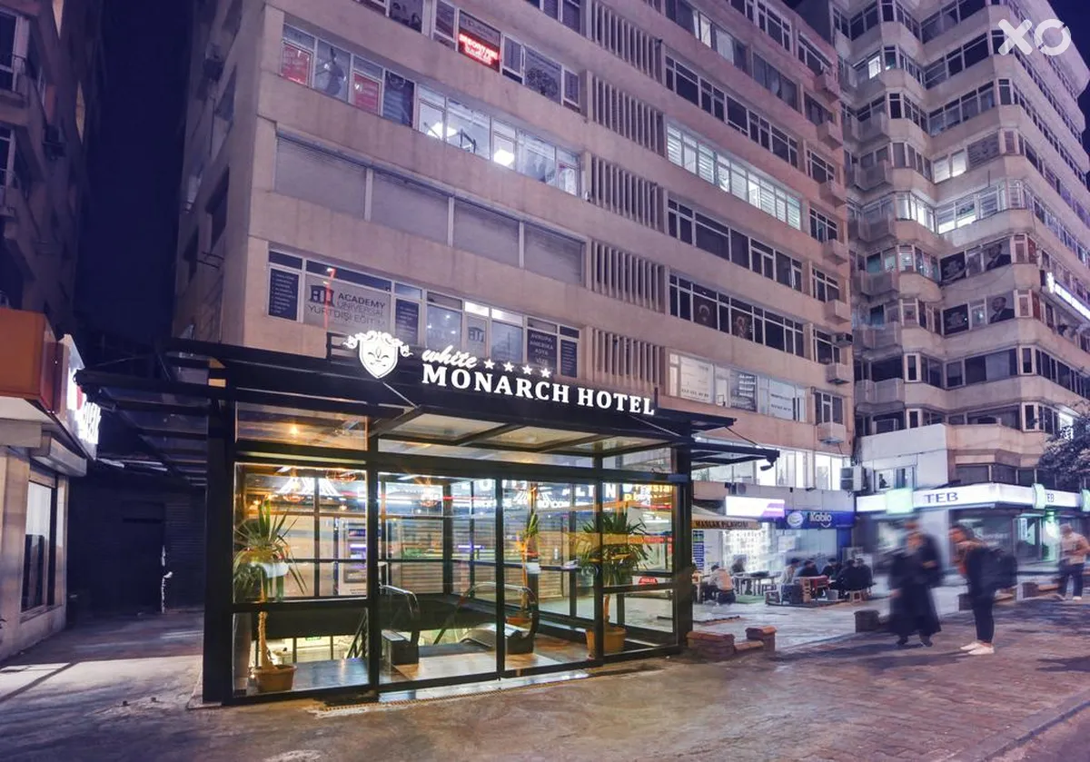 White Monarch Hotel