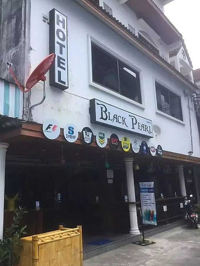 Black Pearl Hotel