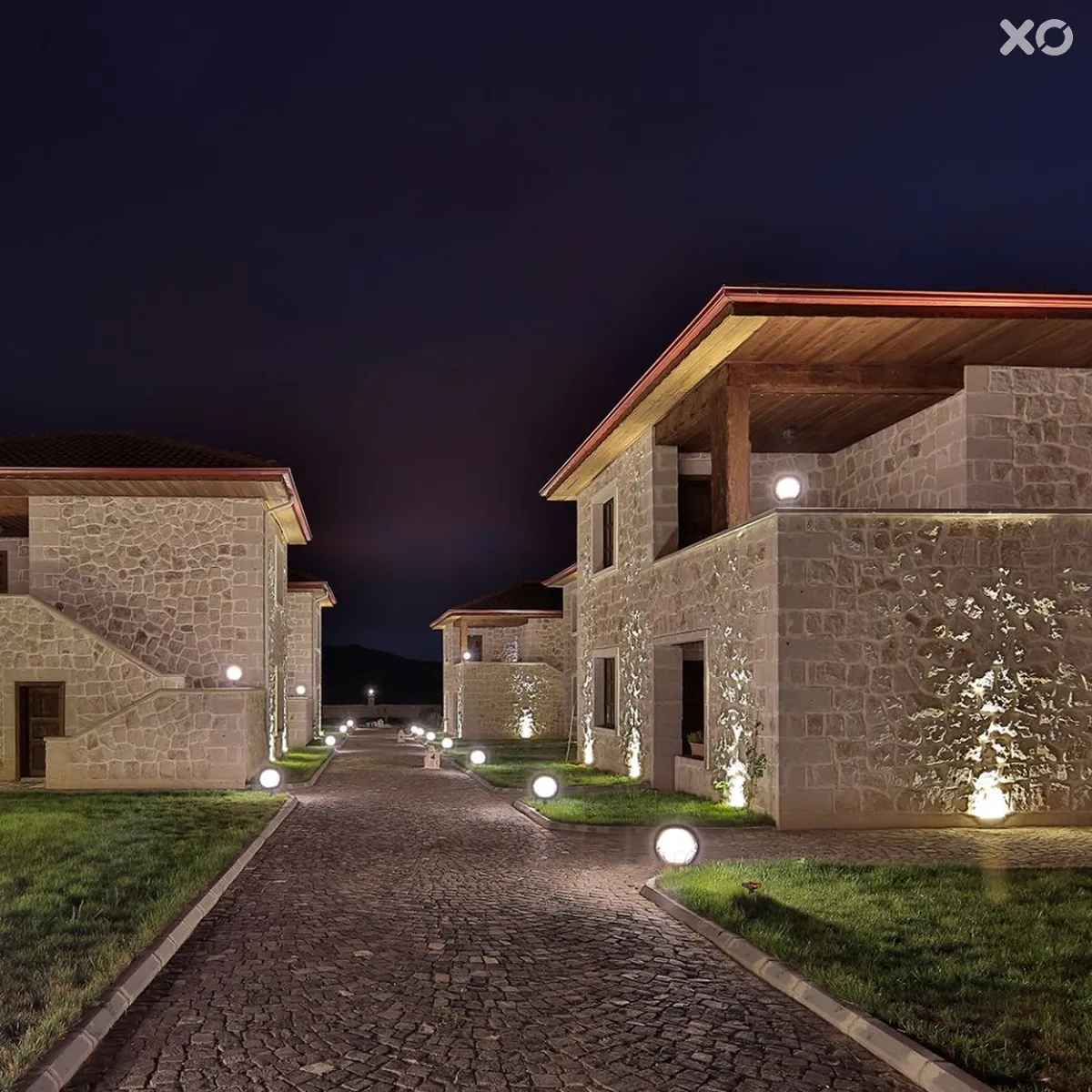 Elevres Stone House