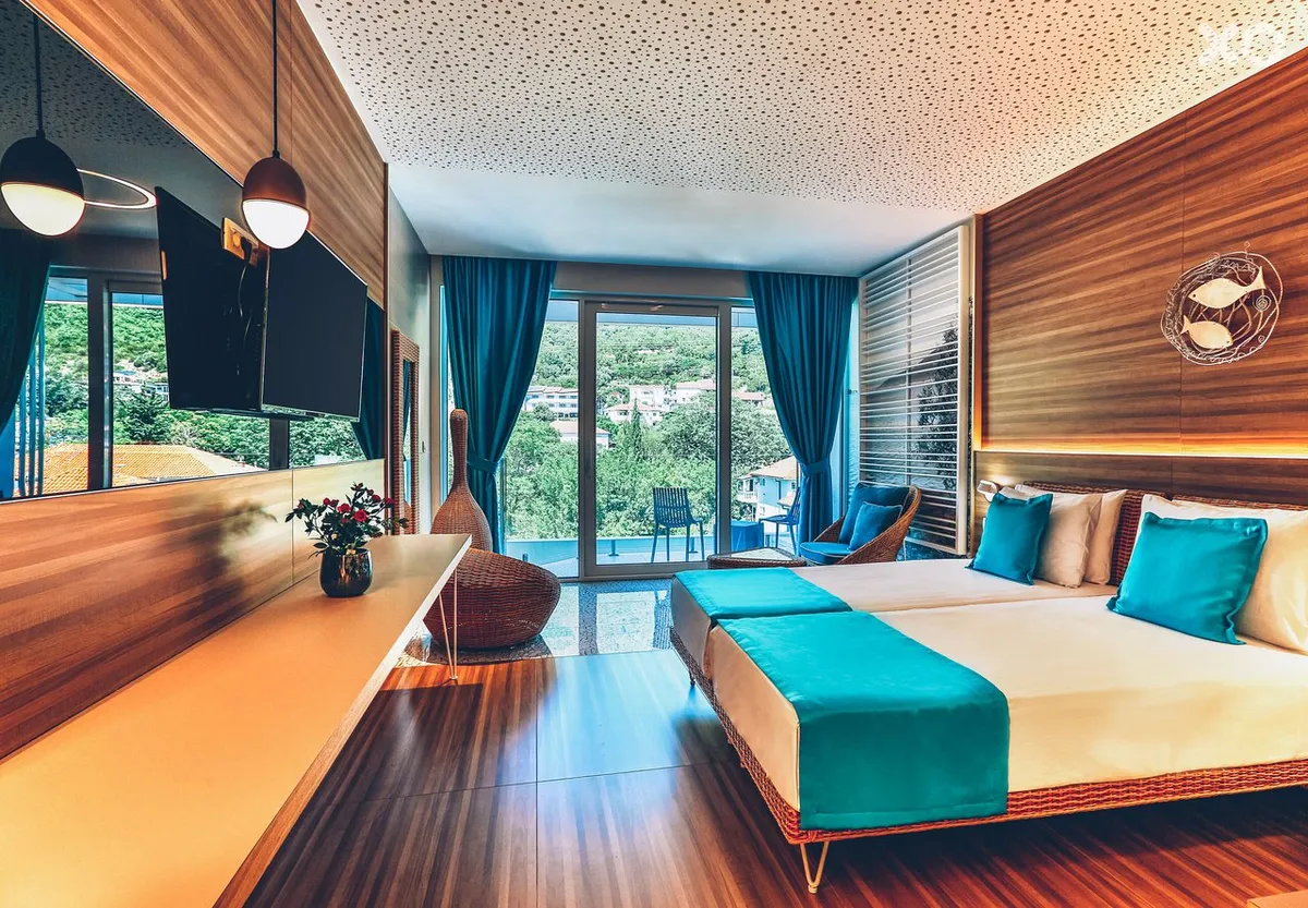 Carine Hotel Kumbor Superior