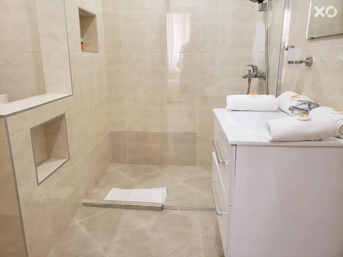 Perla Apartments First Line