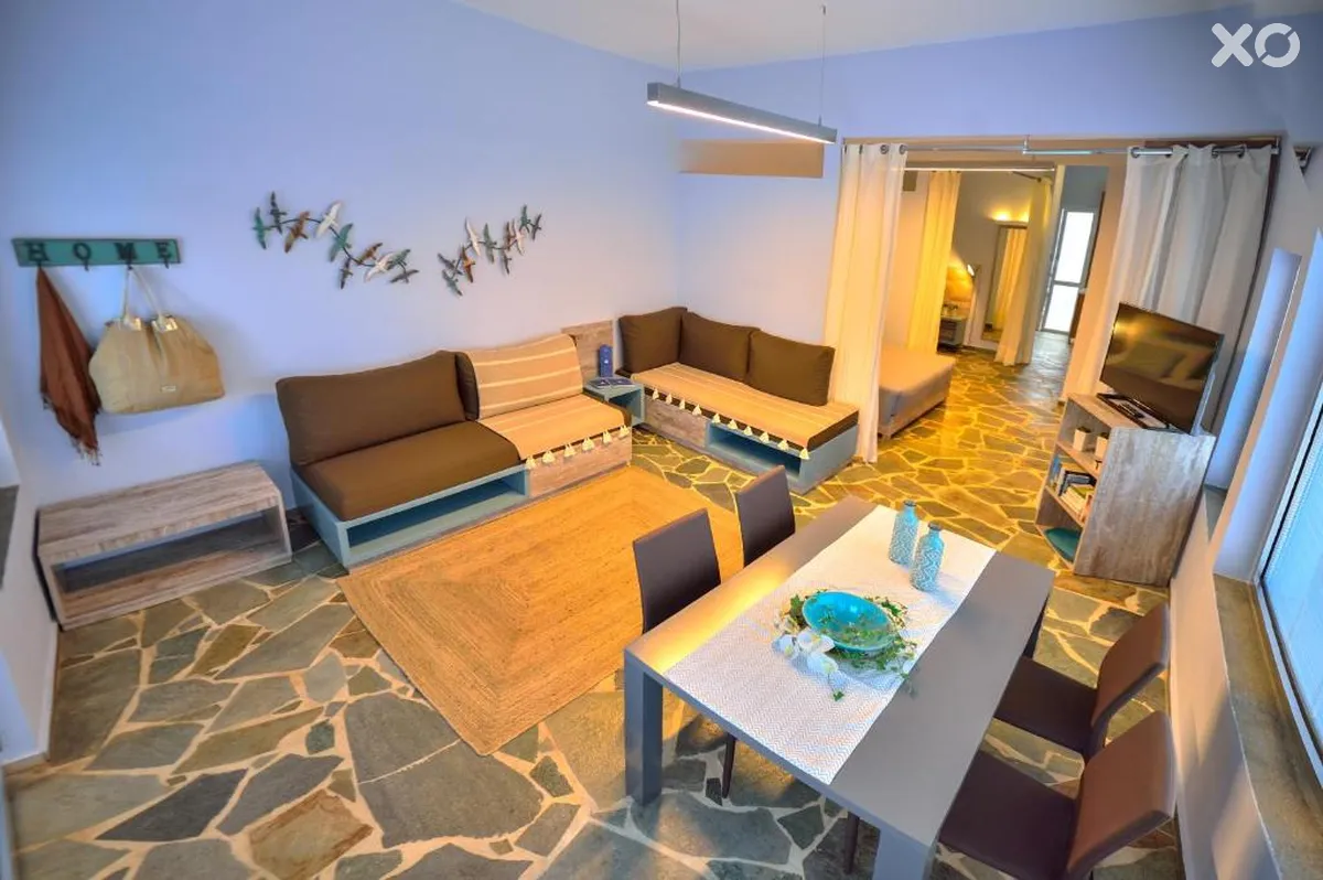 Peli Hotel