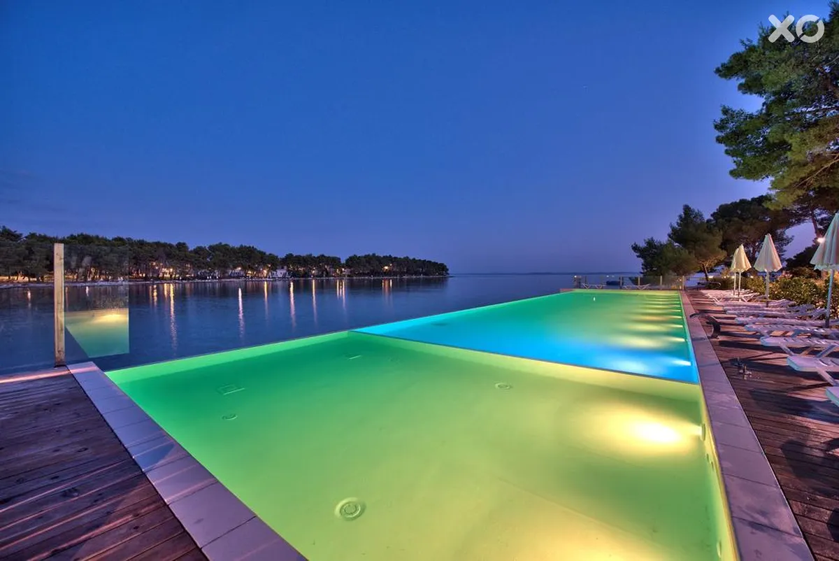 Crvena Luka Hotel & Resort (Crvena Luka Apartments & Villas)