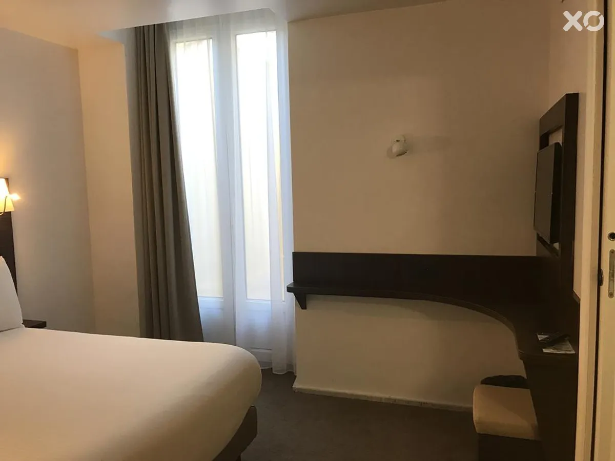 Monsigny Hotel