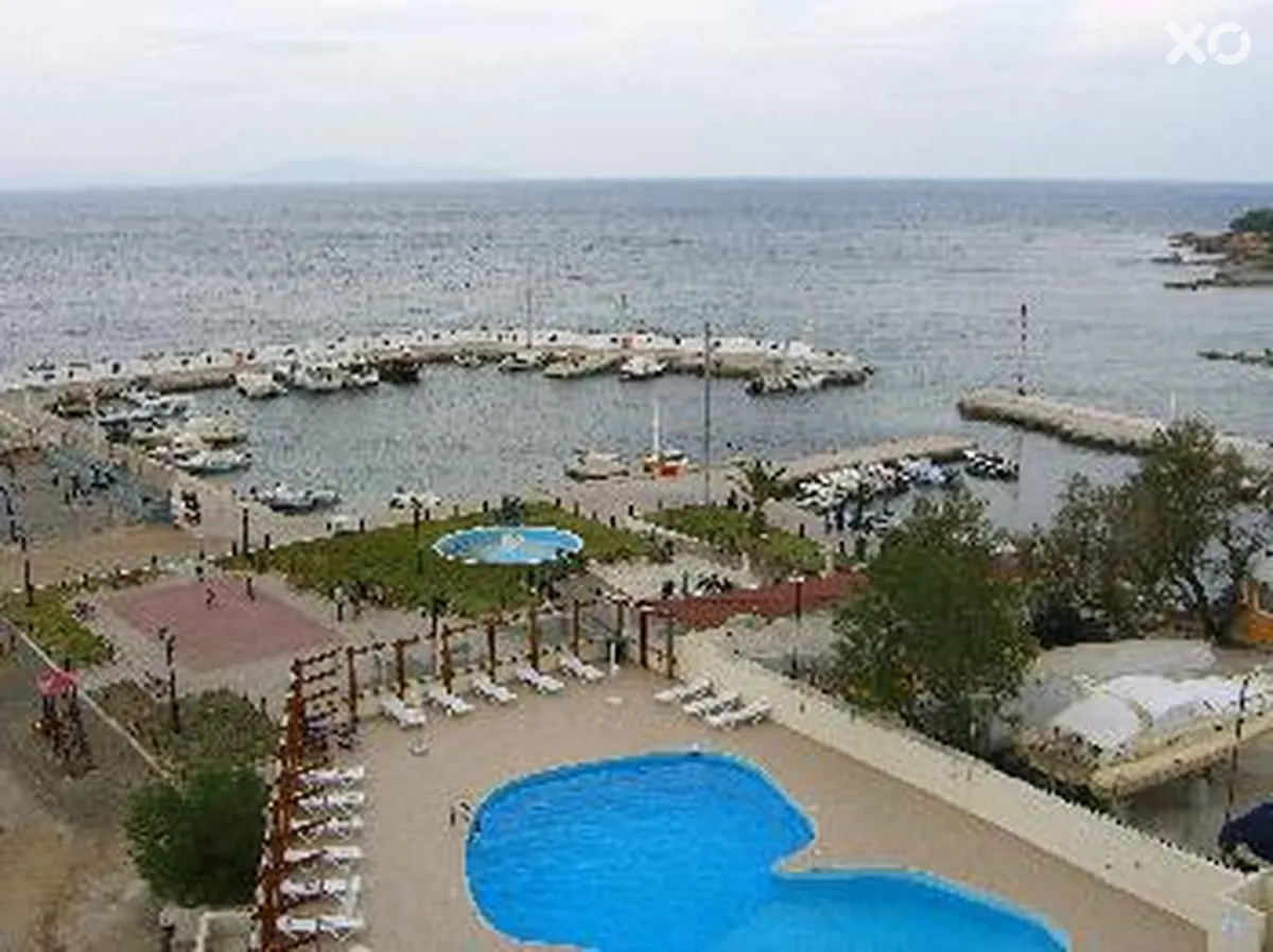Attica Beach Hotel
