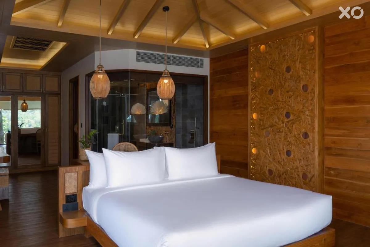 Sinae Phuket Luxury Hotel