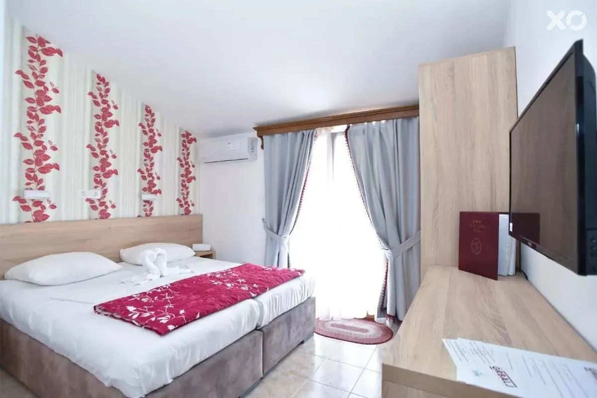Grbalj Hotel