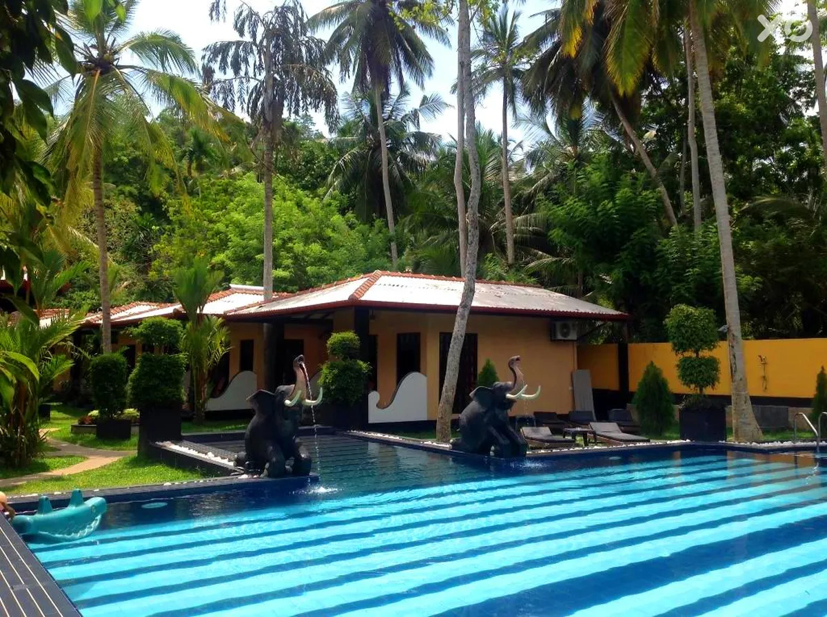 Flower Garden Hotel