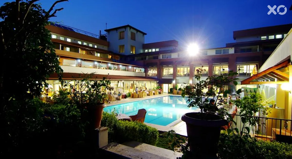 Dg Rose Resort
