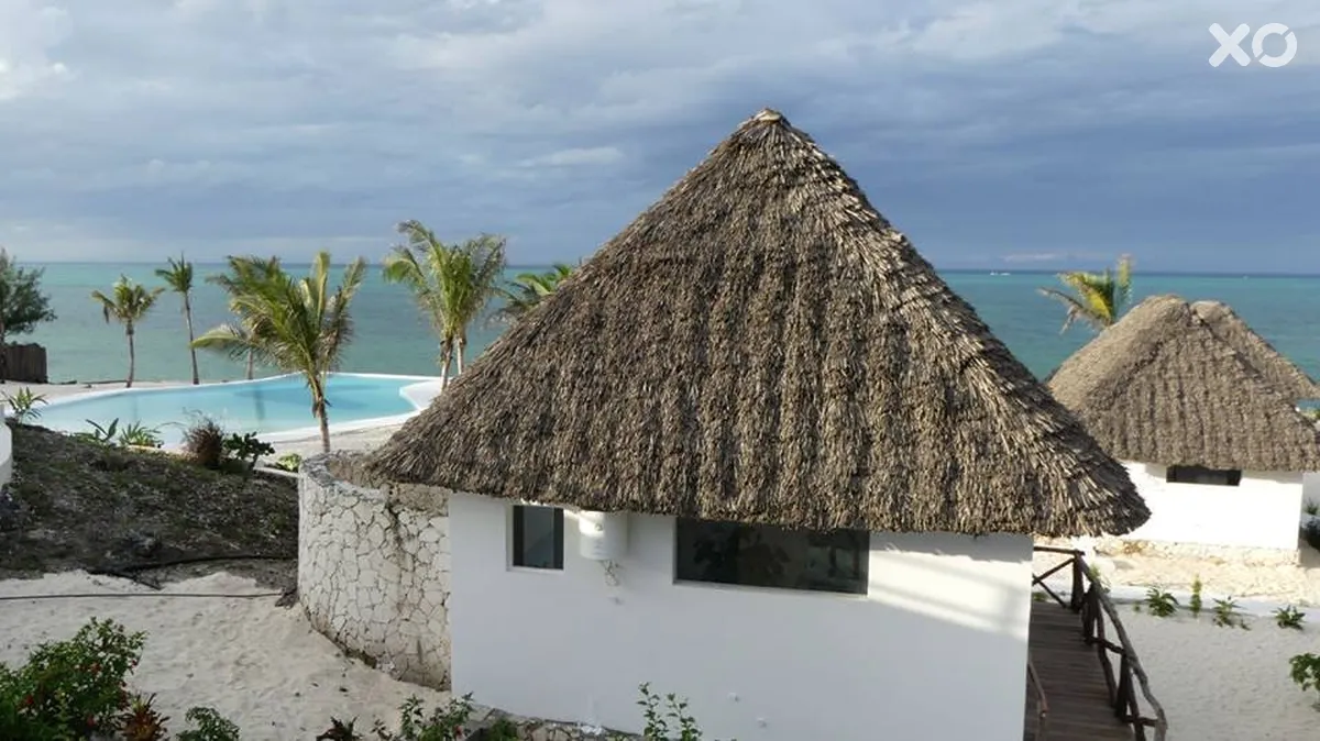 Zanbluu Beach Hotel
