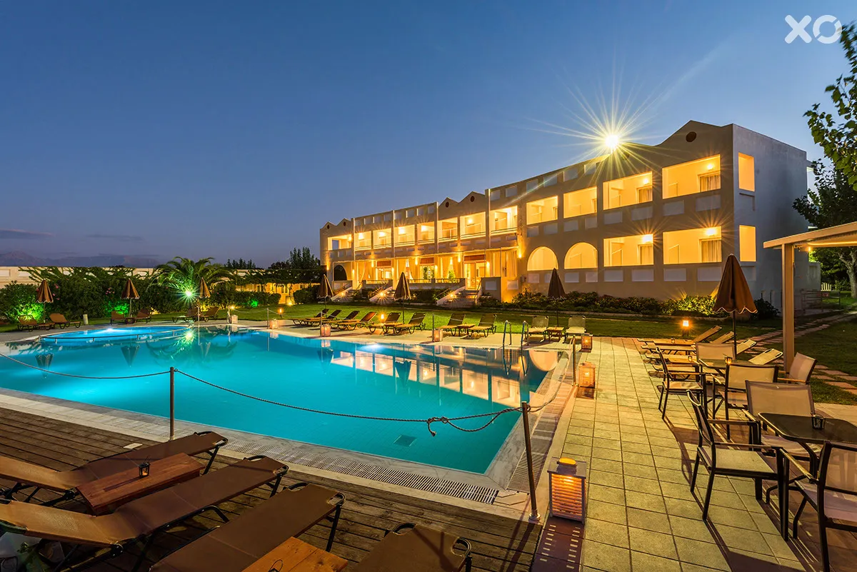 Niforeika Beach Hotel & Bungalows