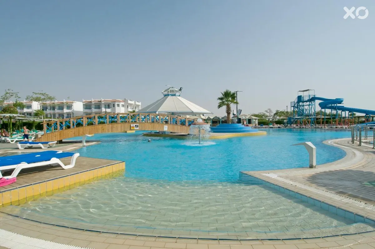 Dreams Beach Resort