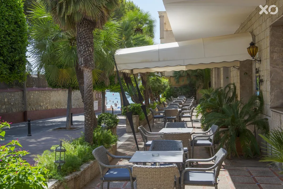 Gaya Hotel