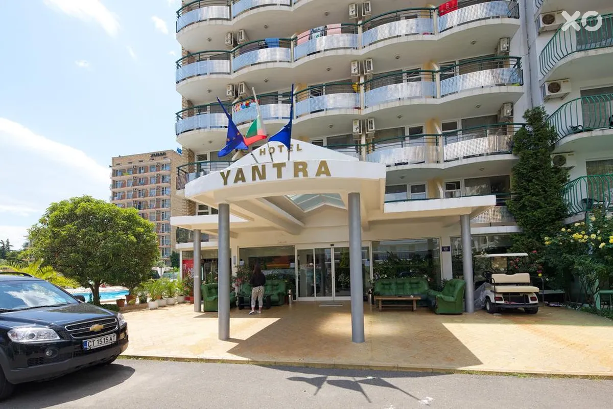 Yantra Hotel