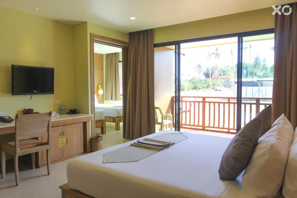 Maikhao Palm Beach Resort