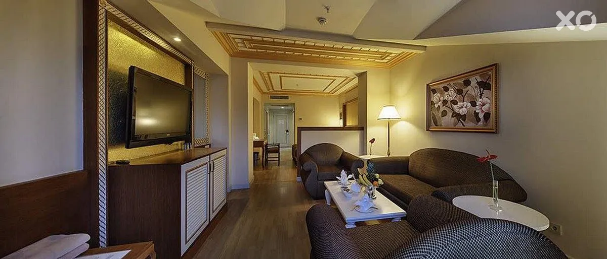 Crystal Palace Luxury Resort & Spa