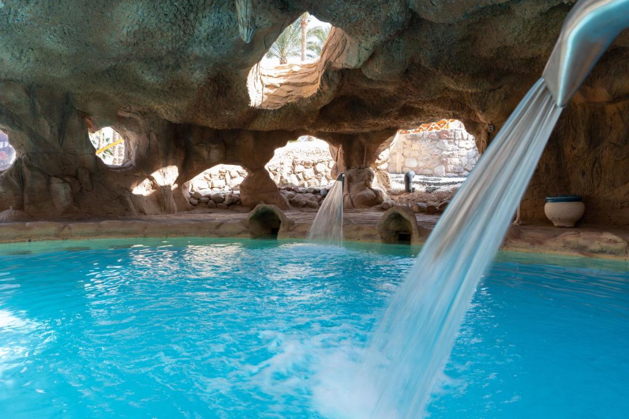 Parrotel Beach Resort