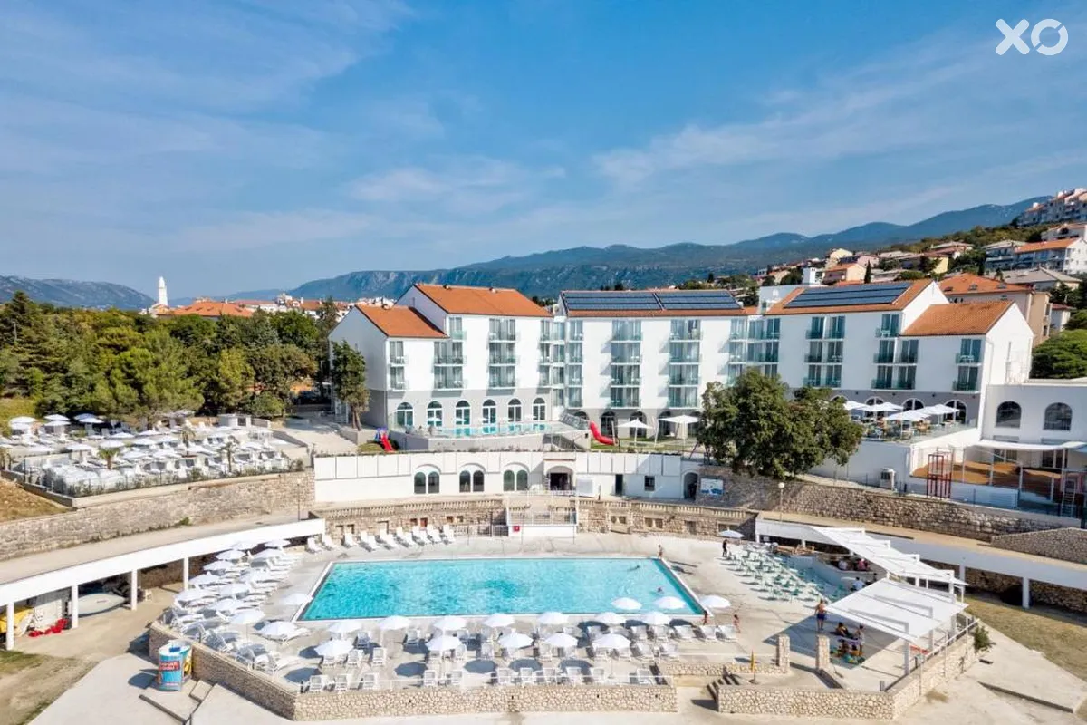 Lisanj Hotel