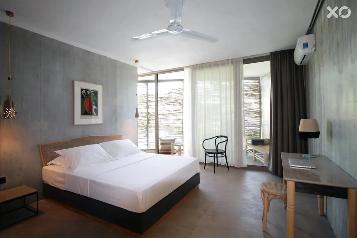Despotiko Apartment Hotel & Suites